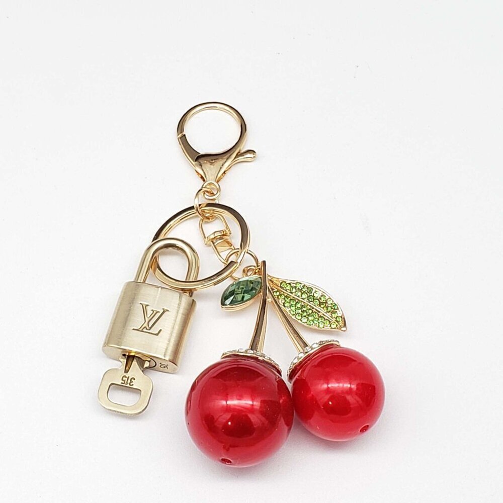 LV Authentic Gold Padlock 🔒 Key Set w/ Unbranded Keychain Cherry Charm - Picture 3 of 7